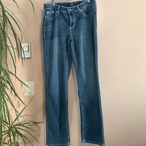 Straight leg pants by Earl